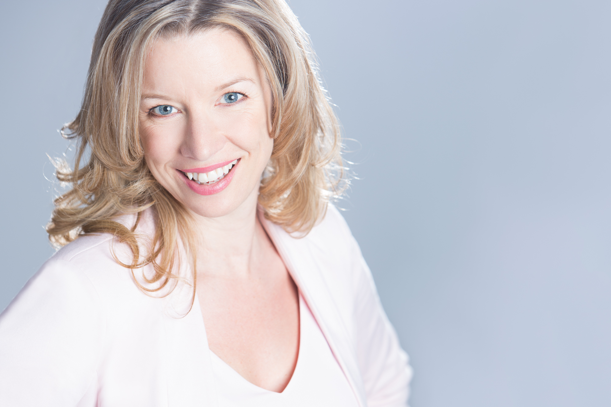 01 STUDIO Photo Marie Jose Hains Portrait Affaire  U7A3280 Modifier