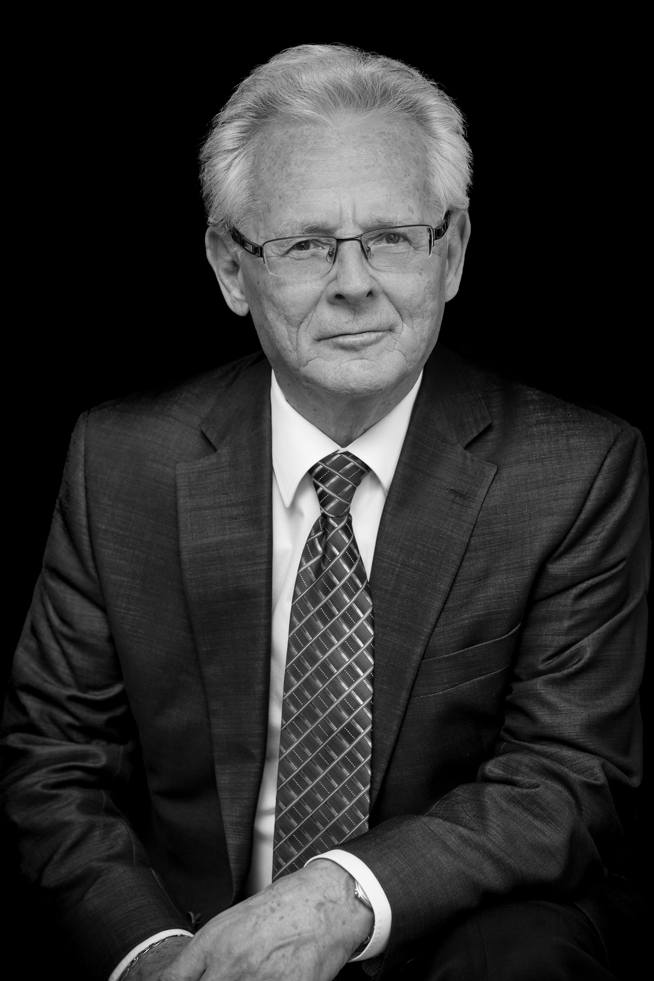 09 STUDIO Photo Marie Jose Hains Portrait Affaire  U7A3406 Modifier