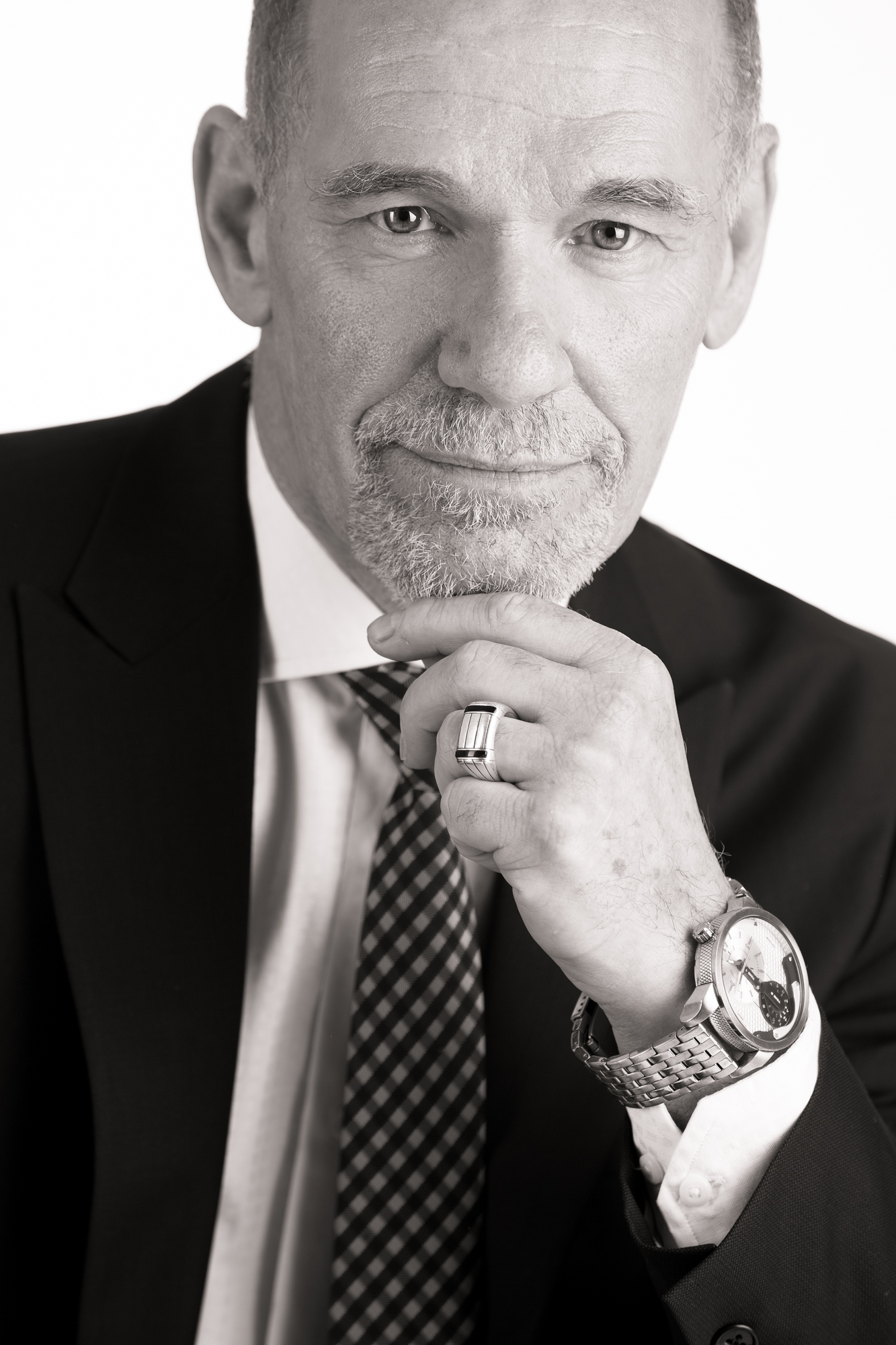 11 STUDIO Photo Marie Jose Hains Portrait Affaire  U7A9759 Modifier