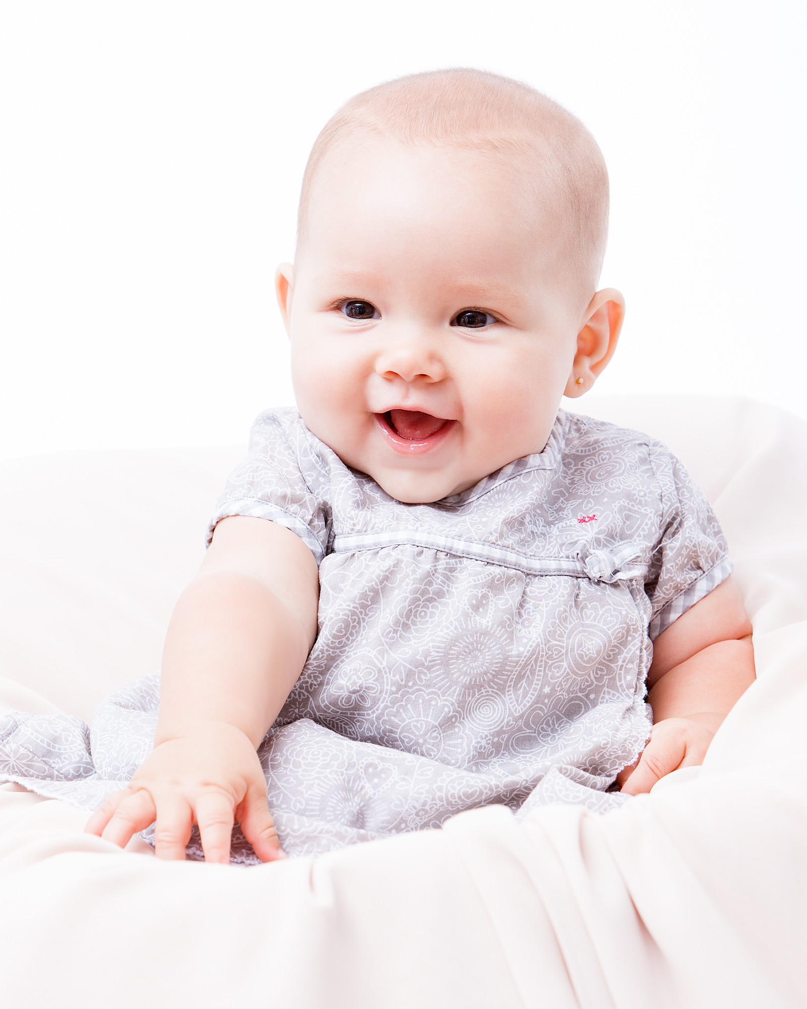 22 STUDIO Photo Marie Jose Hains Famille Maternite Enfant Couple Bebe  MG 2887 Modifier