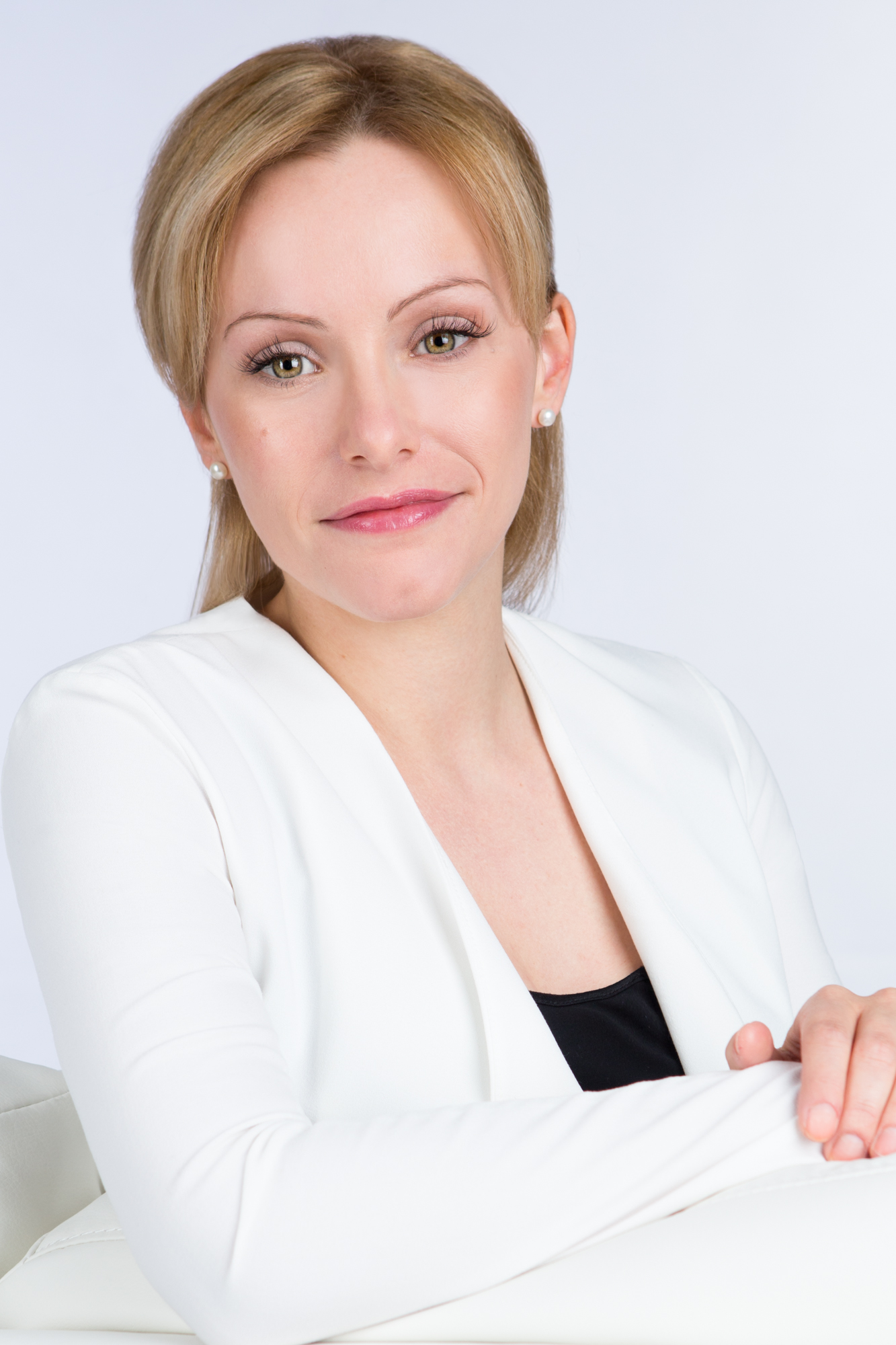 23 STUDIO Photo Marie Jose Hains Portrait Affaire  U7A2347 Modifier