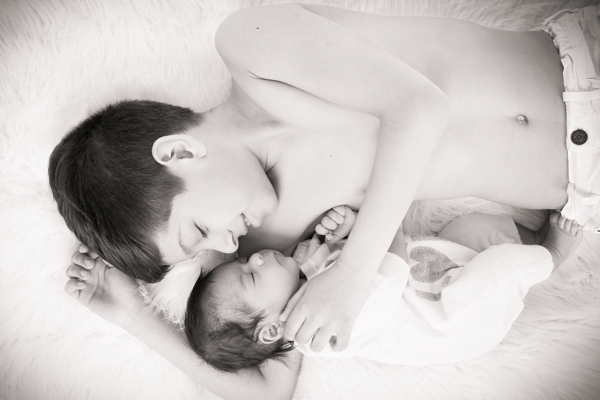 27 STUDIO Photo Marie Jose Hains Famille Maternite Enfant Couple Bebe  U7A0211 Modifier