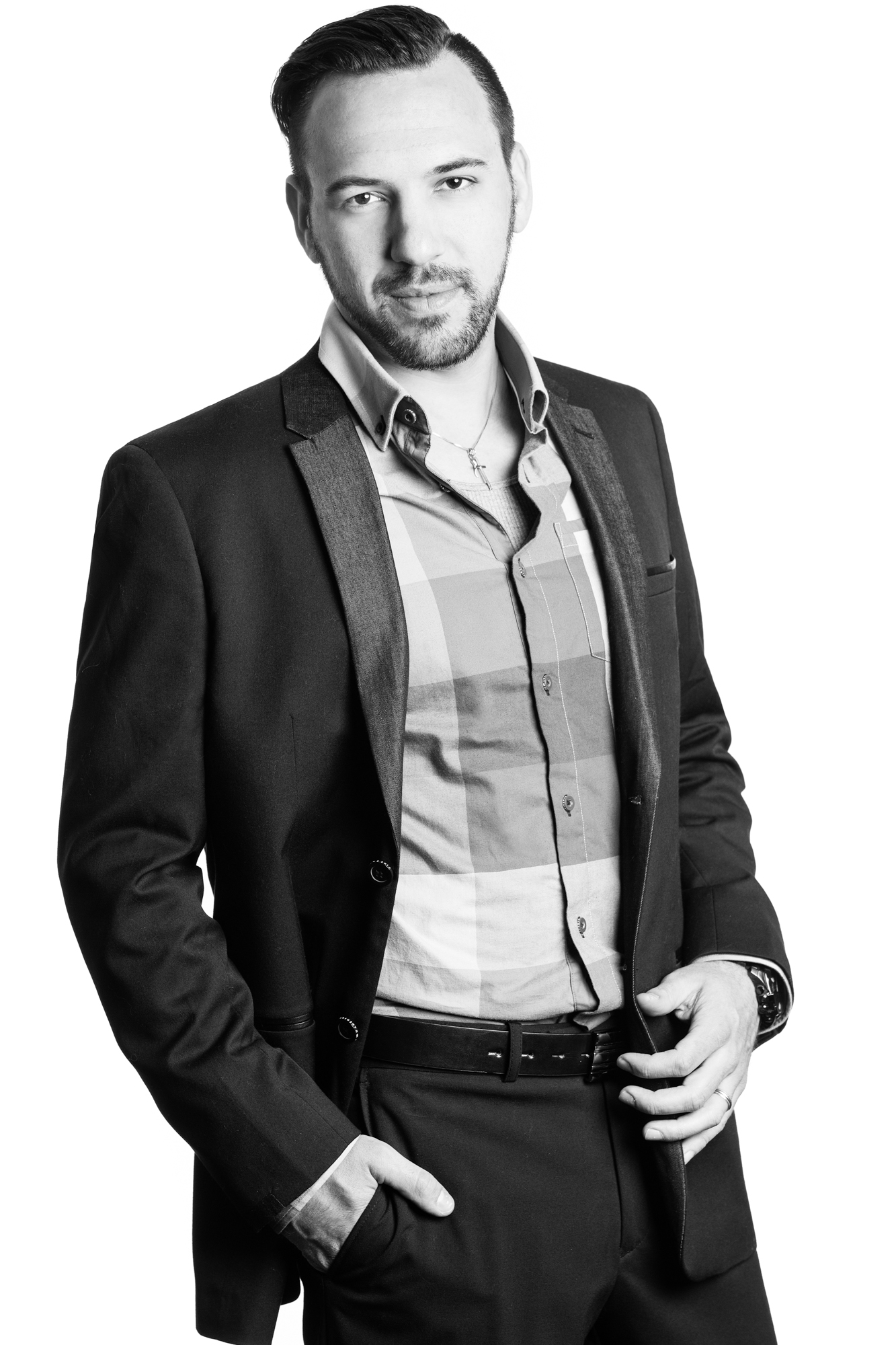 40 STUDIO Photo Marie Jose Hains Portrait Affaire  U7A1611 Modifier