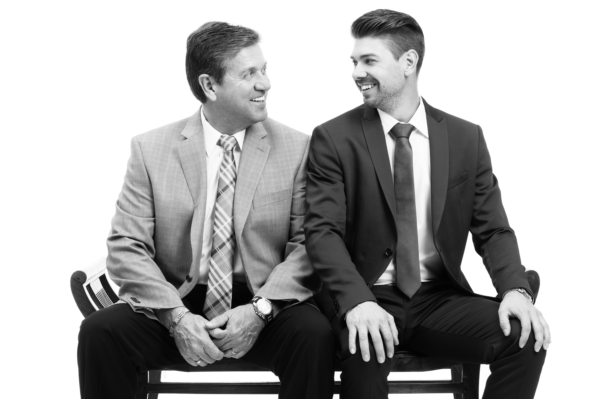 58 STUDIO Photo Marie Jose Hains Famille Maternite Enfant Couple Bebe  U7A8111 Modifier